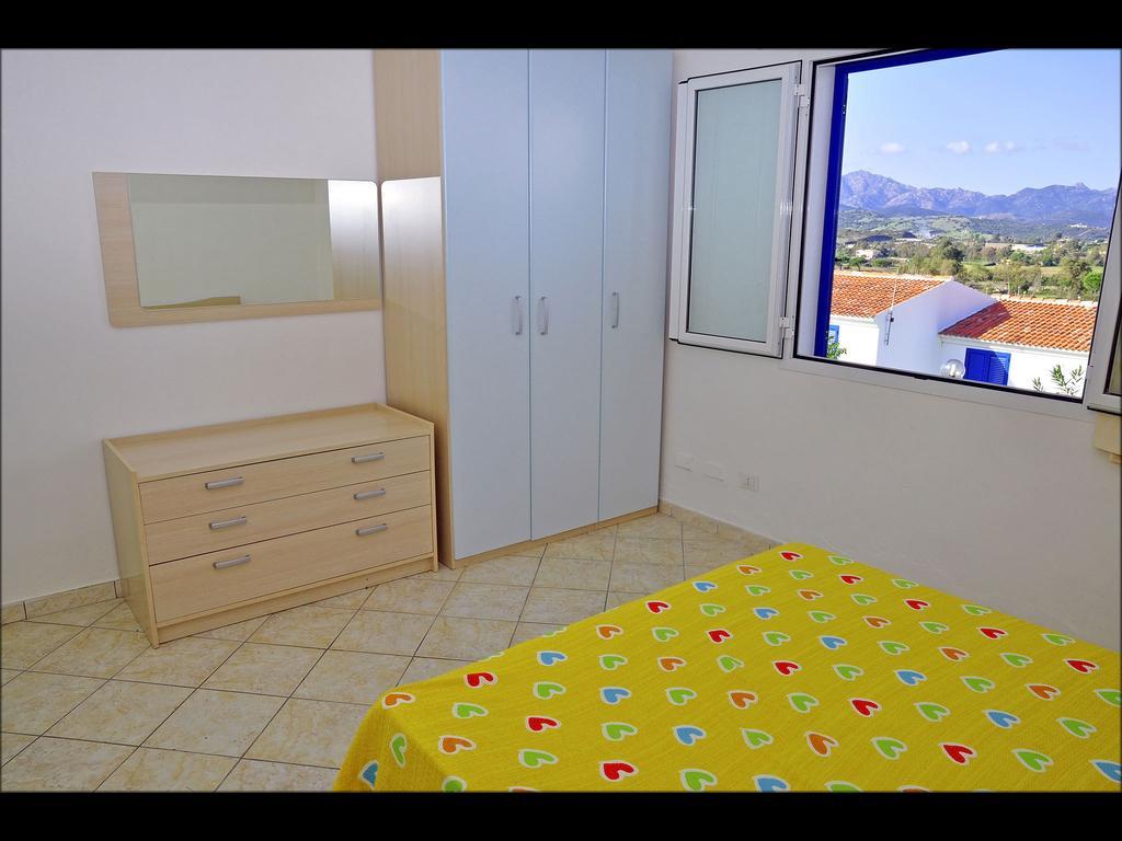 Residenze Mare e Pineta Aparthotel Budoni Camera foto