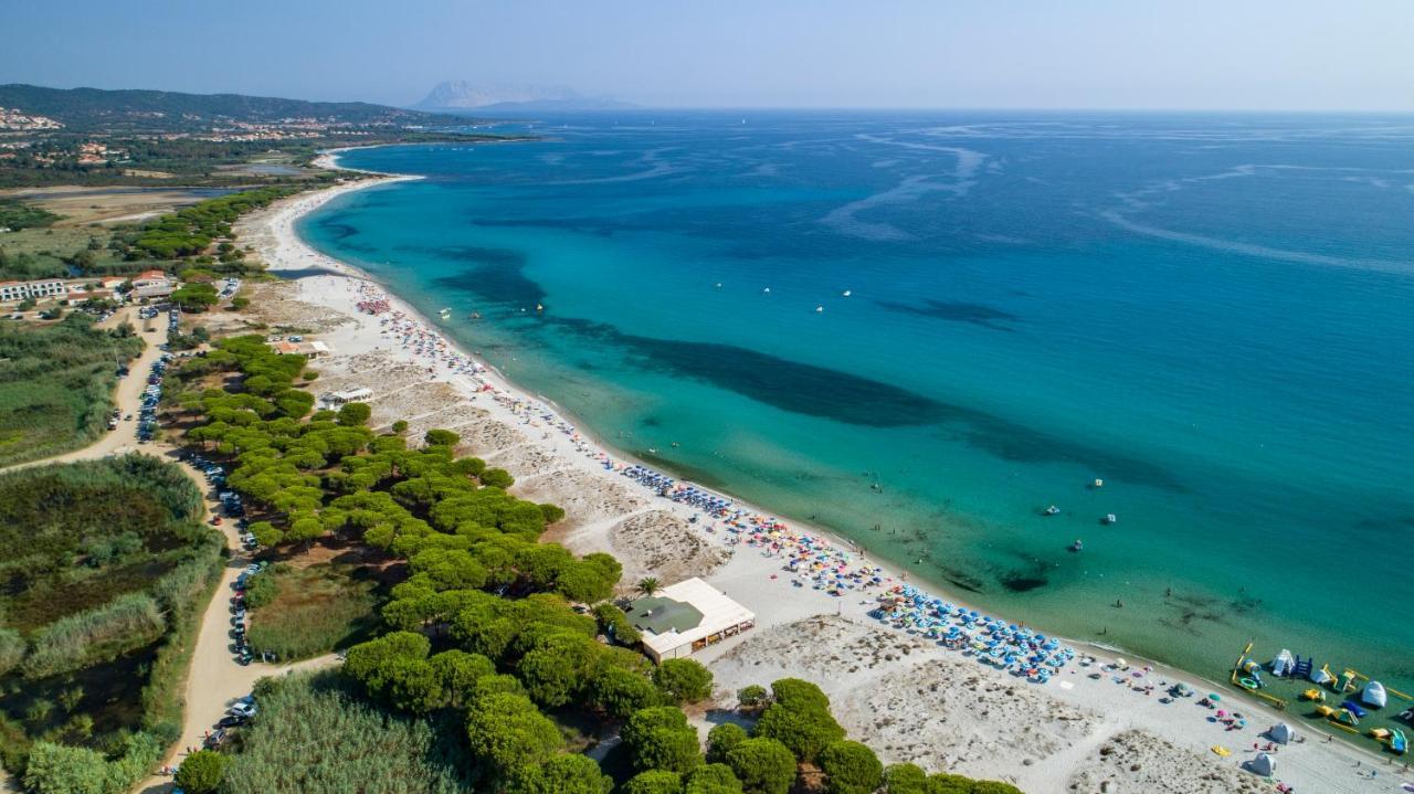 Residenze Mare e Pineta Aparthotel Budoni Esterno foto